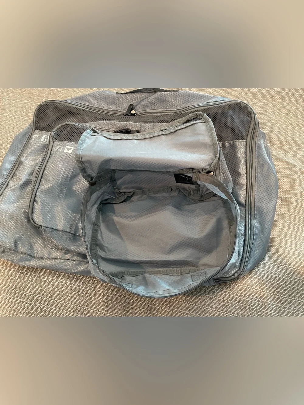 Traveler’s Choice Silver/Gray Travel Packing Cubes Set of Four